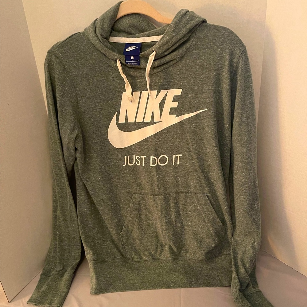 Nike Grey Hoodie W-L